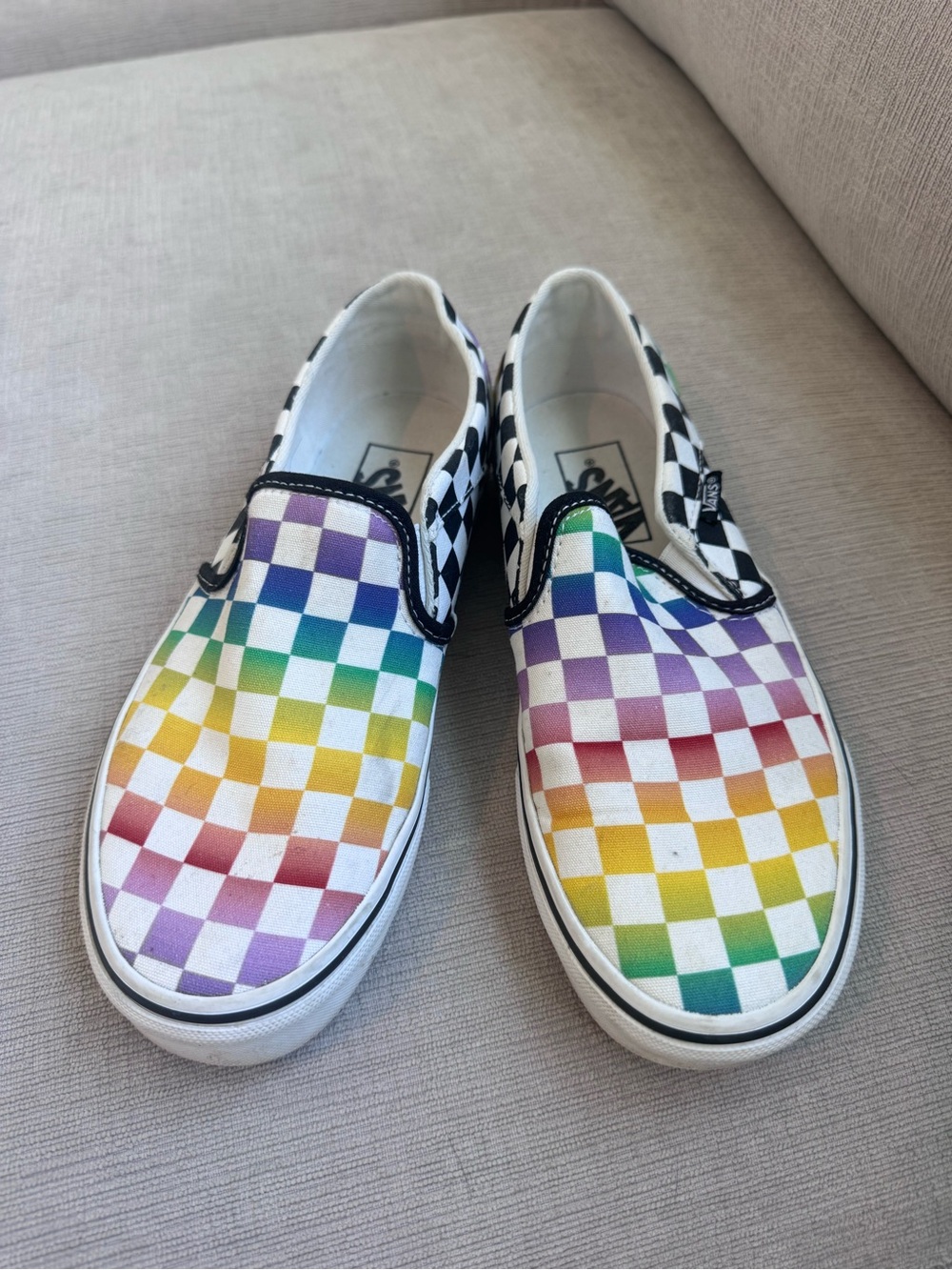 Vans Rainbow Checkerboard Classic Slip-On Sneakers Women’s 6.5
